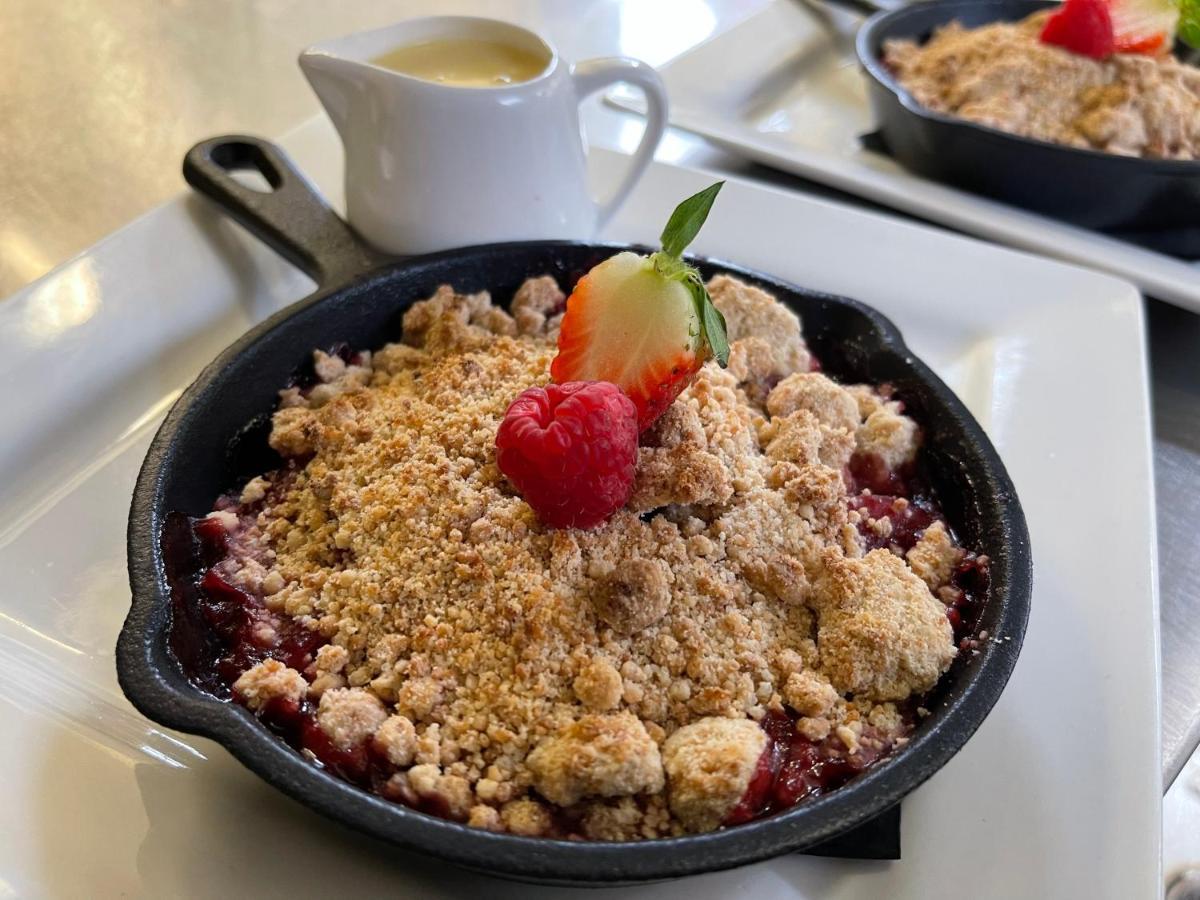 The Crossroads Inn 할리팩스 외부 사진