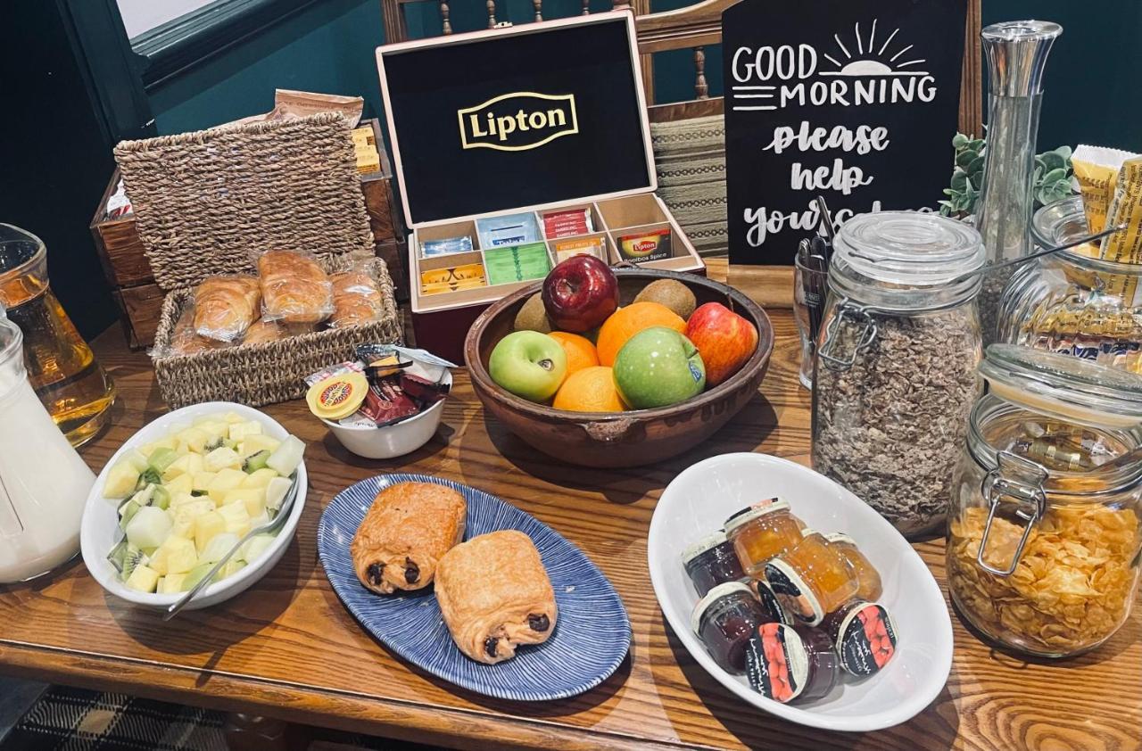 The Crossroads Inn 할리팩스 외부 사진