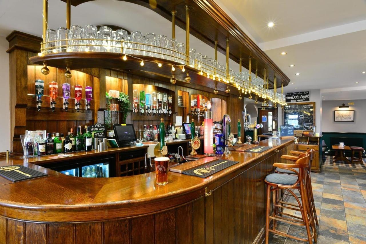 The Crossroads Inn 할리팩스 외부 사진